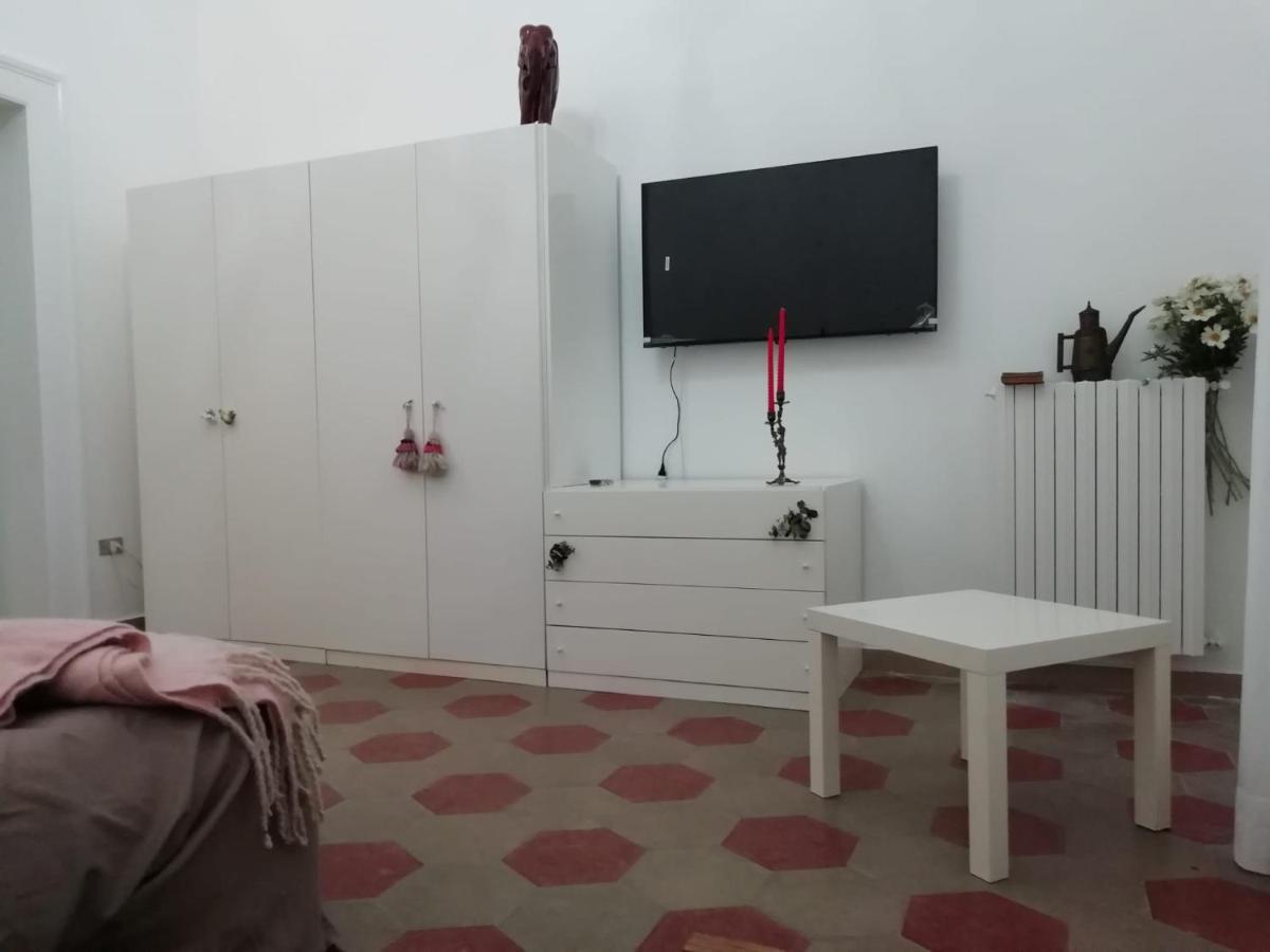 Rosso Quintino Lägenhet Bari Exteriör bild
